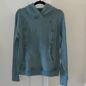 New never worn Lululemon Scuba Hoodie Size 6 Washed Teal